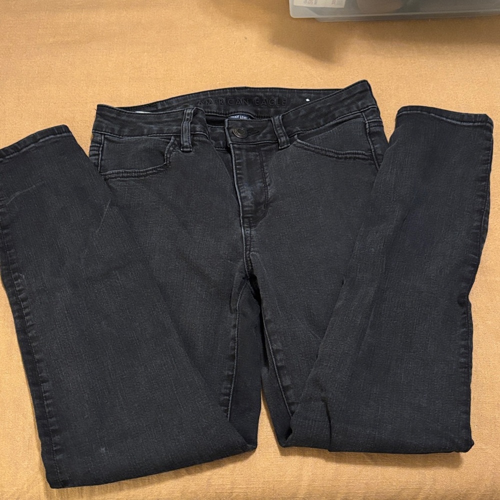American Eagle Outfitters black high-rise Jegging jeans